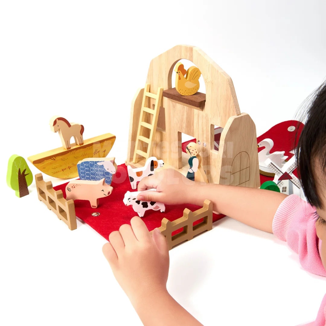 Toddlers Wooden Travel Farm