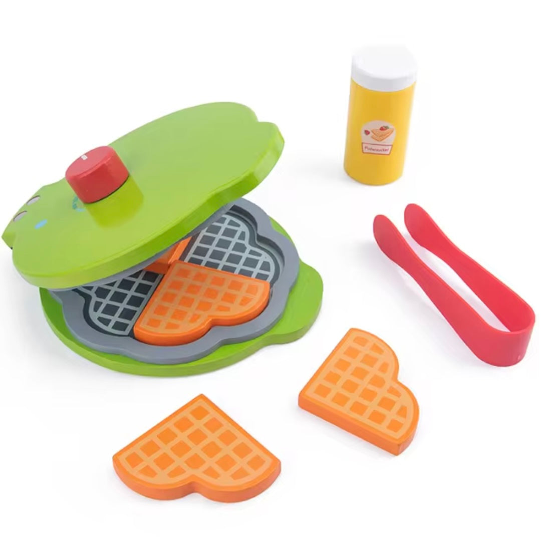 Toddlers Wooden Kitchen Set - Enjoy playful time in the kitchen!